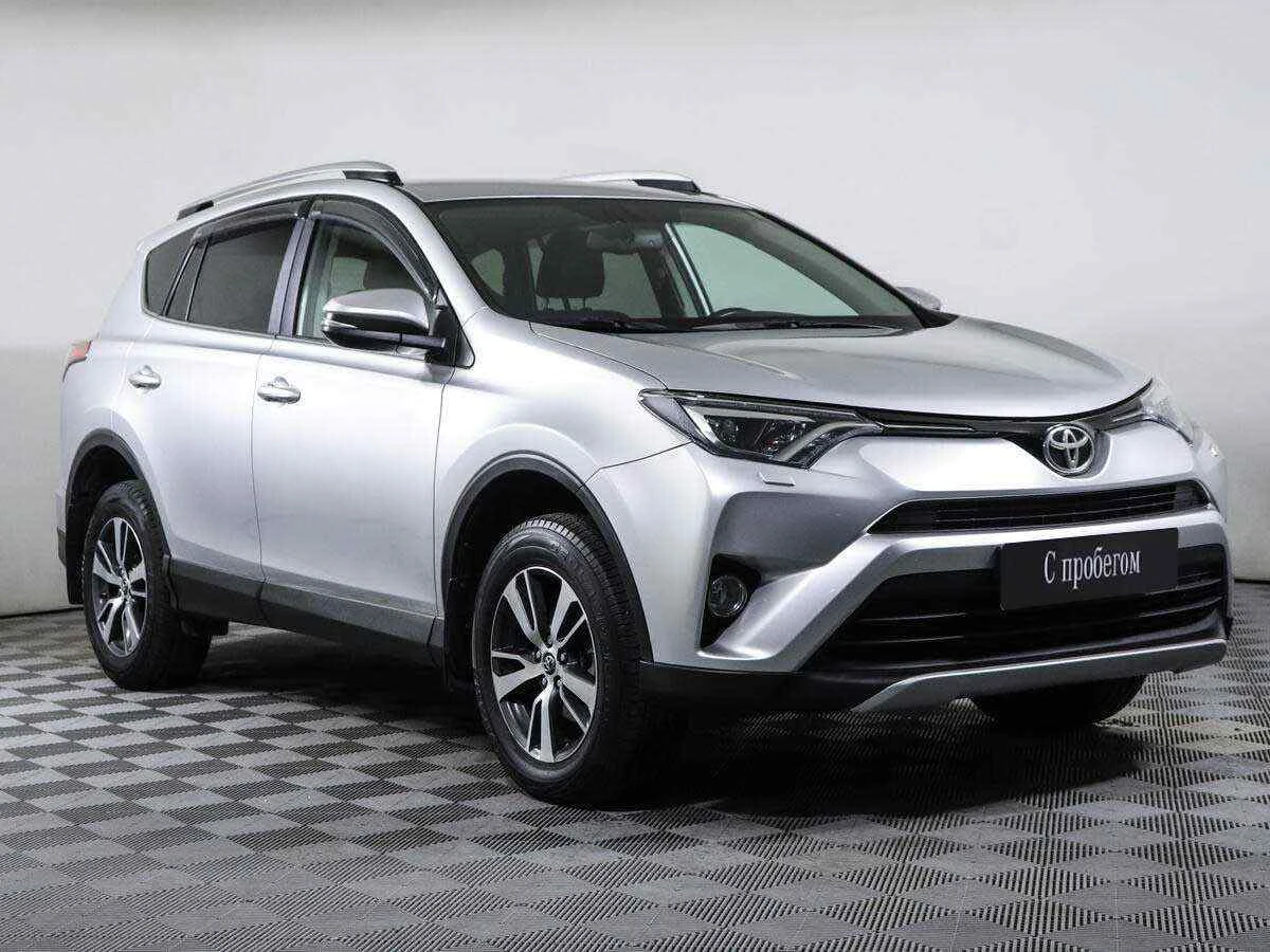Toyota RAV 4, Серебряный, 2017, Автоматическая, 150 л.с., цена от 1 770 000 руб.