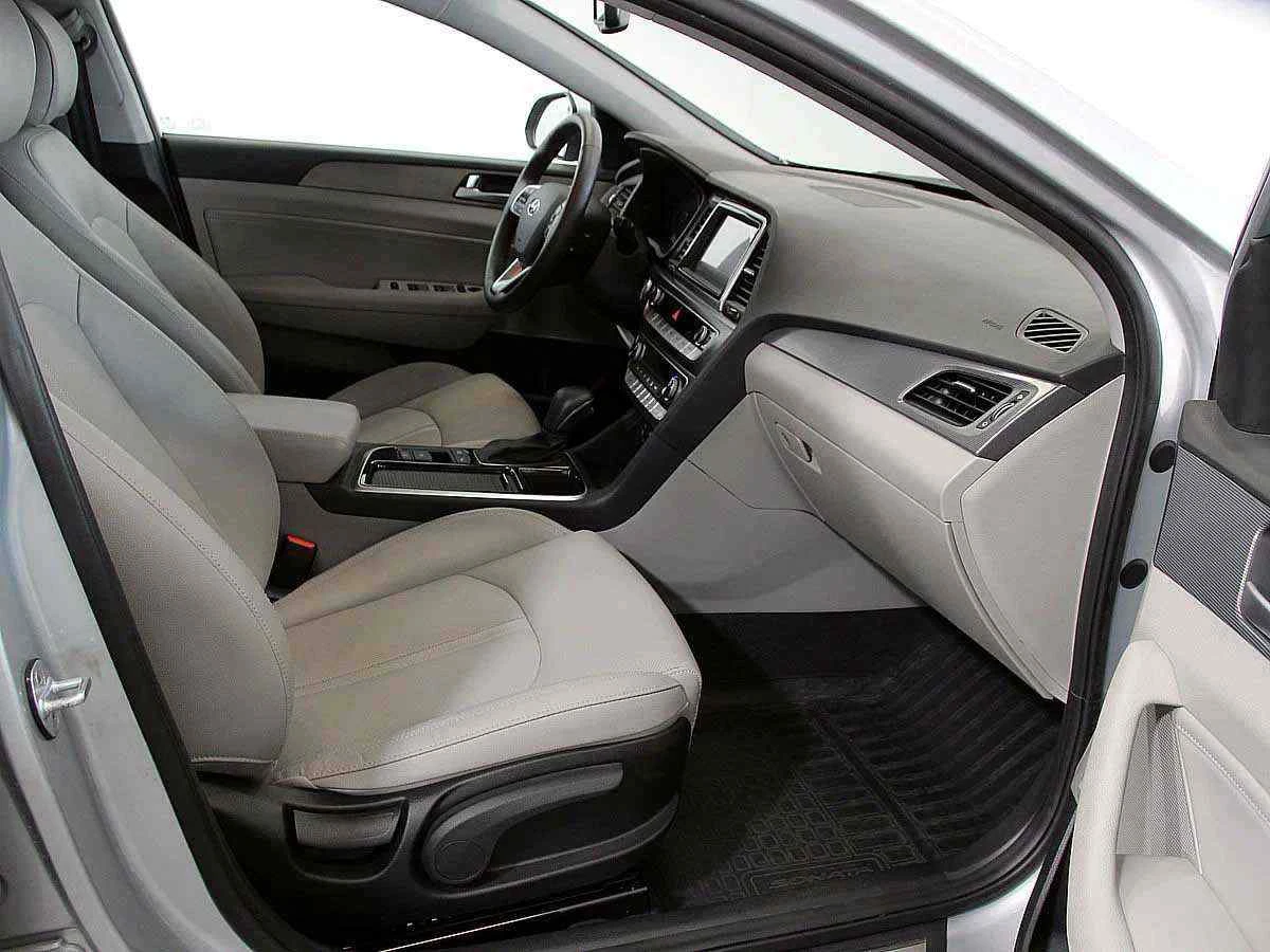 Hyundai Sonata, Серебряный, 2018, Автоматическая, 188 л.с., цена от 1 229 000 руб.