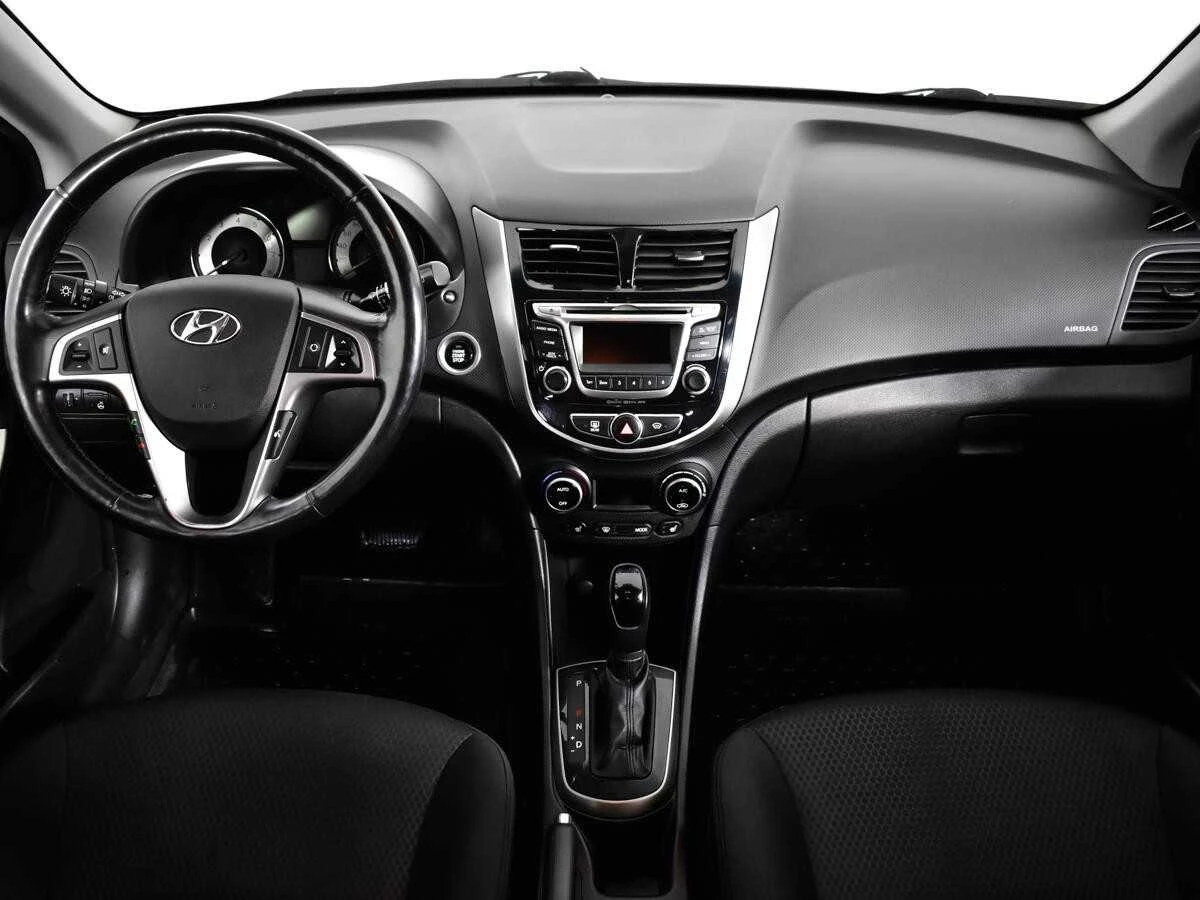 HYUNDAI SOLARIS, Белый, 2016, Автоматическая, 123 л.с., цена от 632 000 руб.