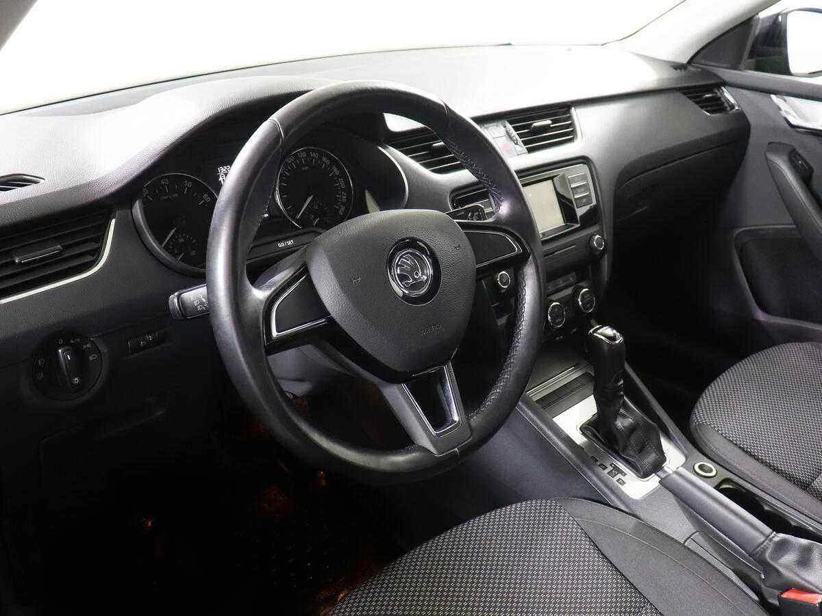Skoda Octavia, Черный, 2015, Робот, 150 л.с., цена от 822 000 руб.