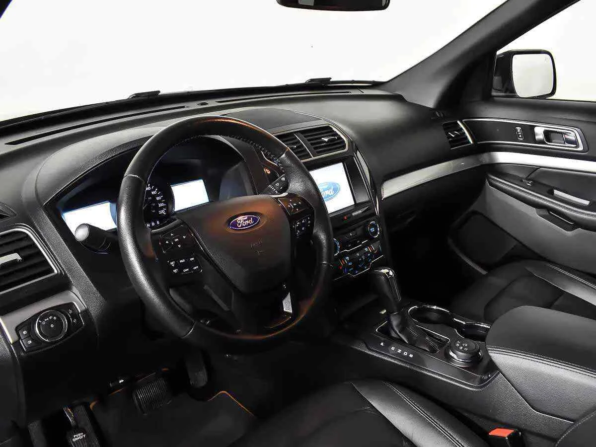 Ford Explorer, Черный, 2016, Автоматическая, 249 л.с., цена от 2 095 000 руб.
