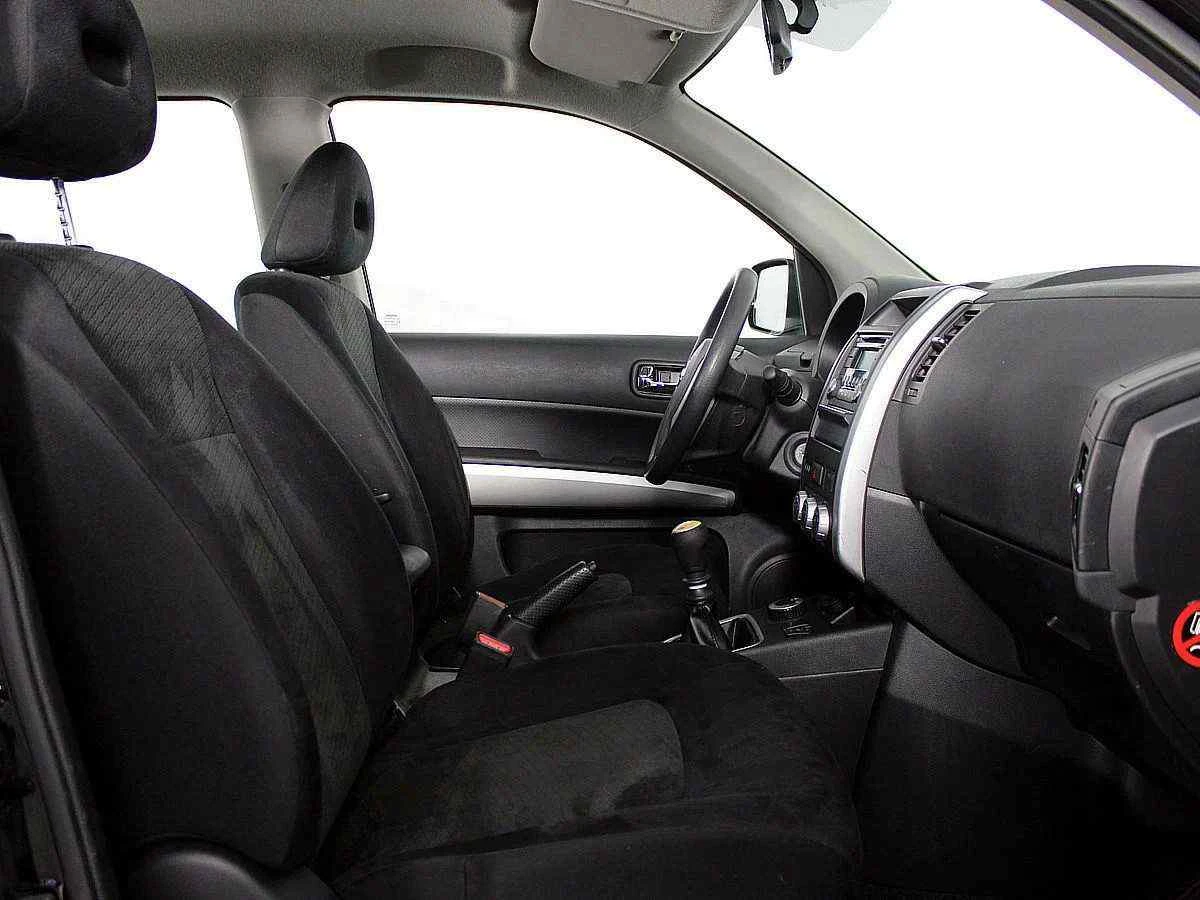 Nissan X-Trail, Черный, 2014, Механическая, 141 л.с., цена от 977 000 руб.