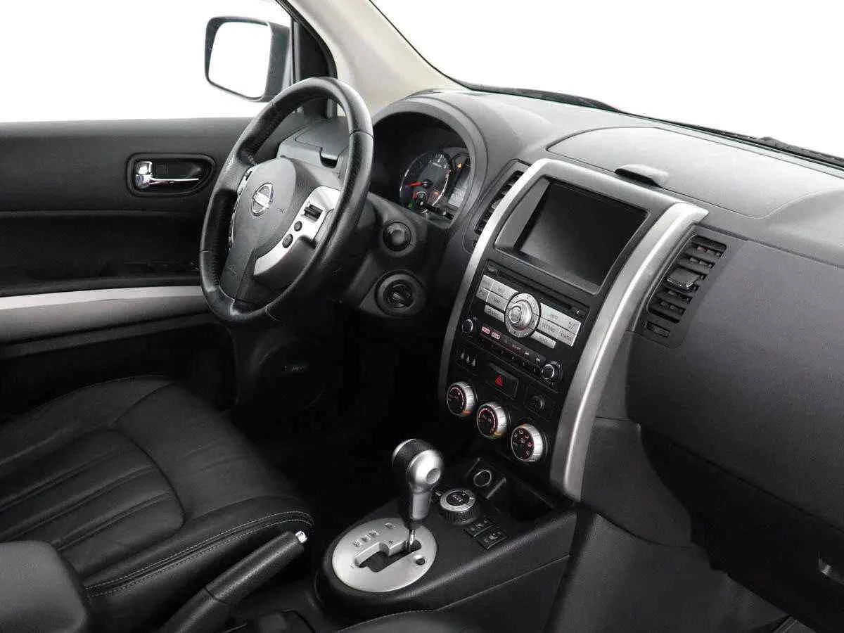 Nissan X-Trail, Серебряный, 2011, Вариатор, 169 л.с., цена от 745 000 руб.