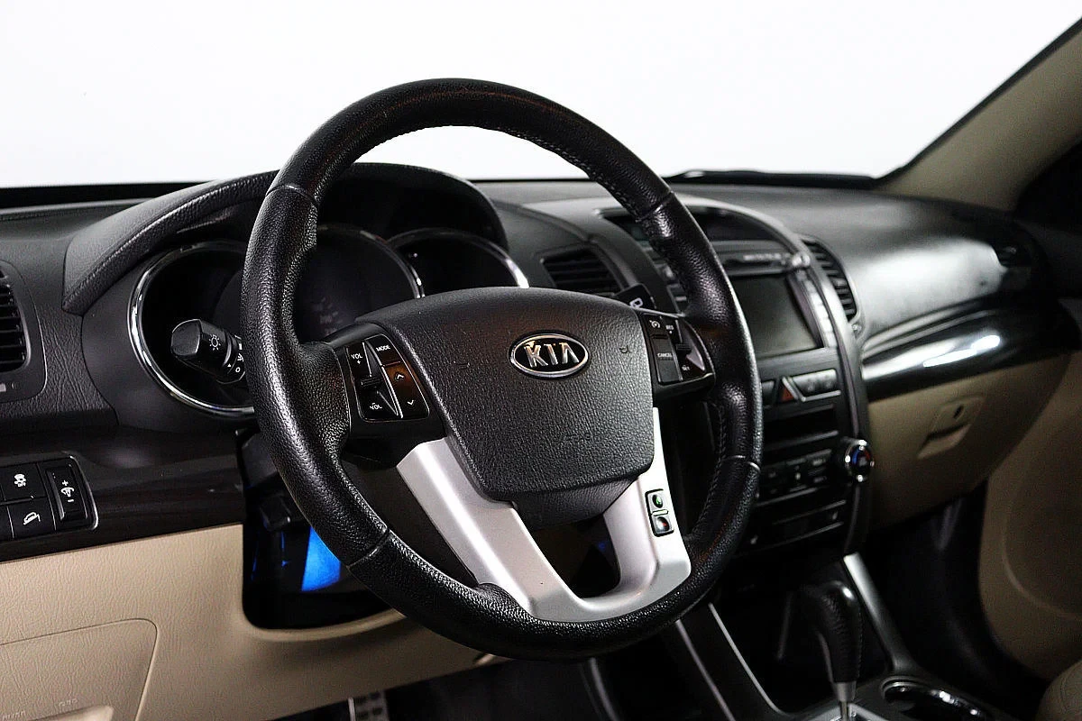 KIA Sorento, Серый, 2012, Автоматическая, 175 л.с., цена от 927 000 руб.
