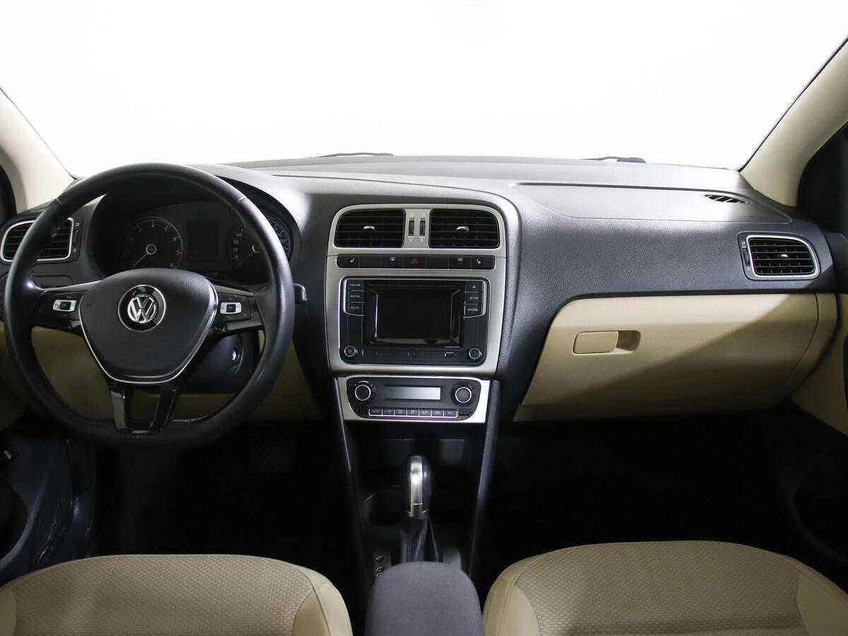 Volkswagen Polo, Бежевый, 2017, Автоматическая, 110 л.с., цена от 509 000 руб.