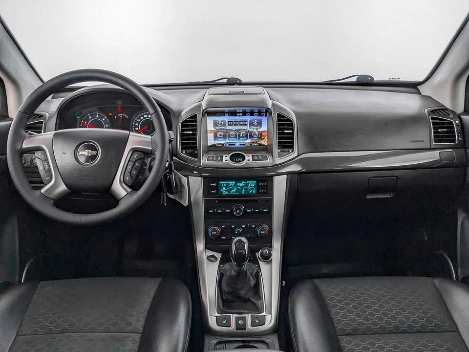 CHEVROLET CAPTIVA, Черный, 2014, Механическая, 184 л.с., цена от 1 048 000 руб.