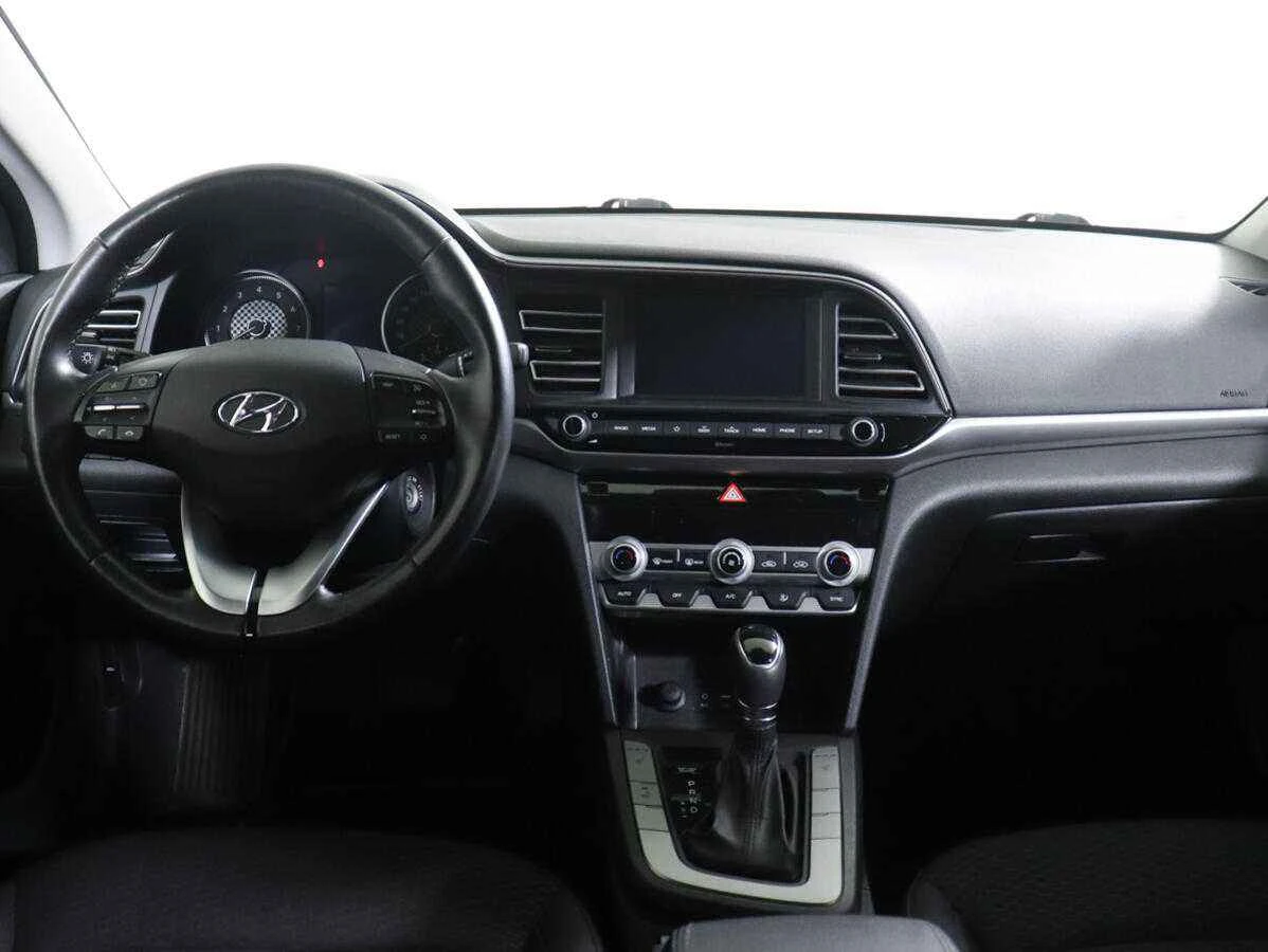 Hyundai Elantra, Белый, 2019, Автоматическая, 128 л.с., цена от 1 185 000 руб.
