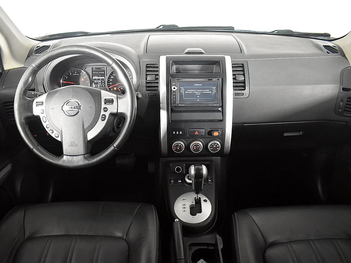 Nissan X-Trail, Серый, 2011, Вариатор, 169 л.с., цена от 670 000 руб.