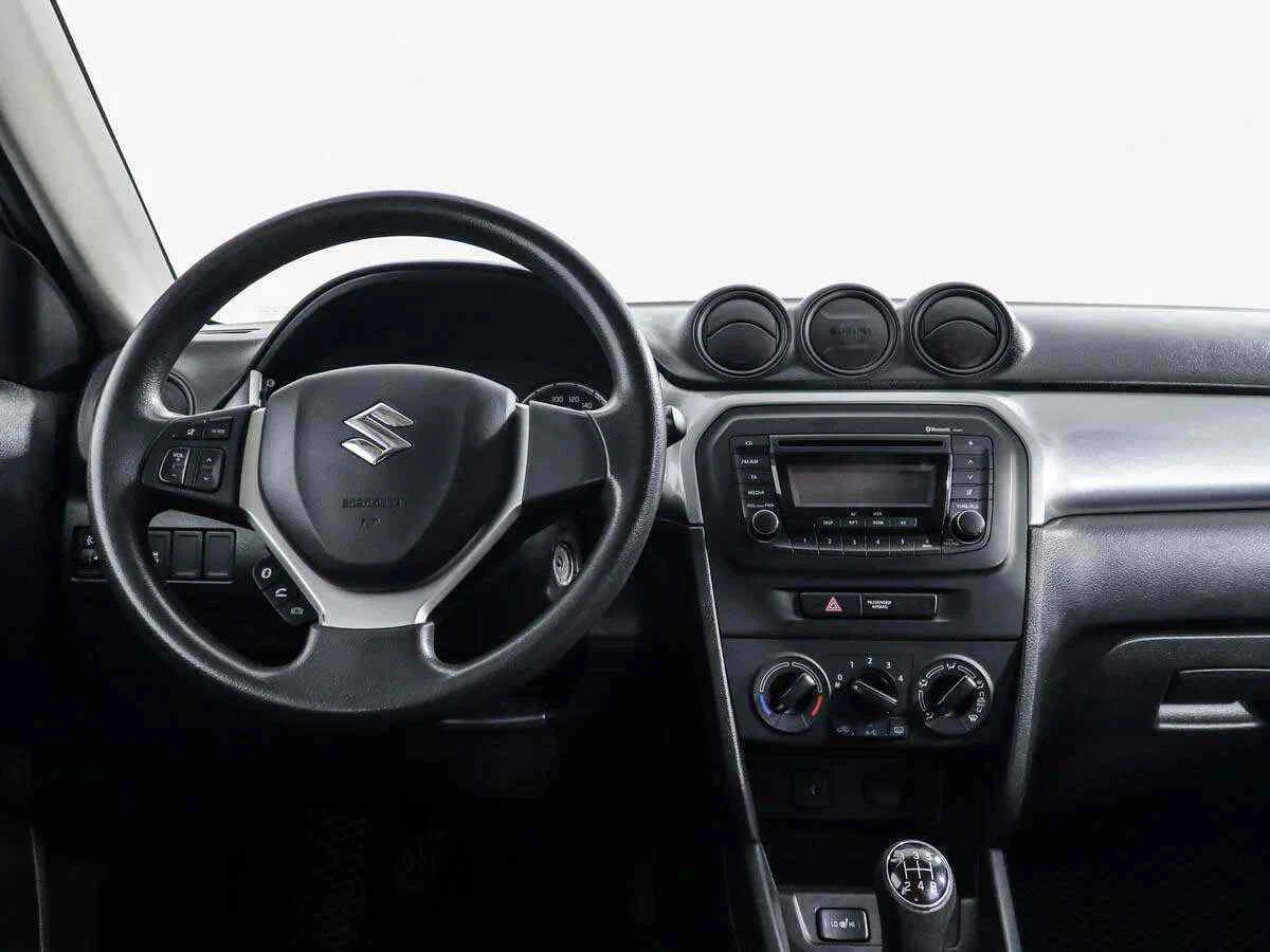Suzuki Vitara, Белый, 2016, Механическая, 117 л.с., цена от 1 051 000 руб.