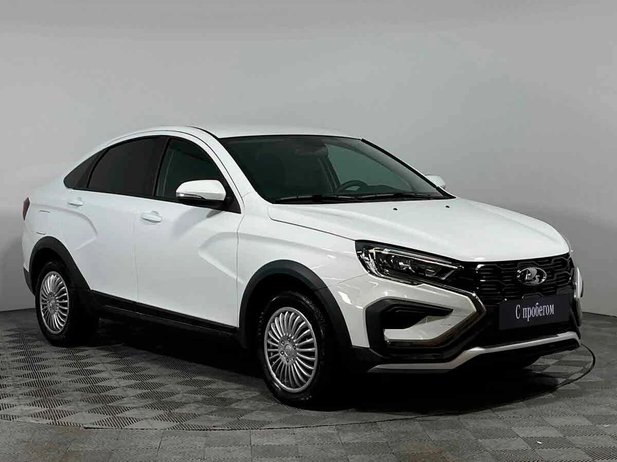 LADA VESTA CROSS, Белый, 2023, Механическая, 106 л.с., цена от 808 000 руб.