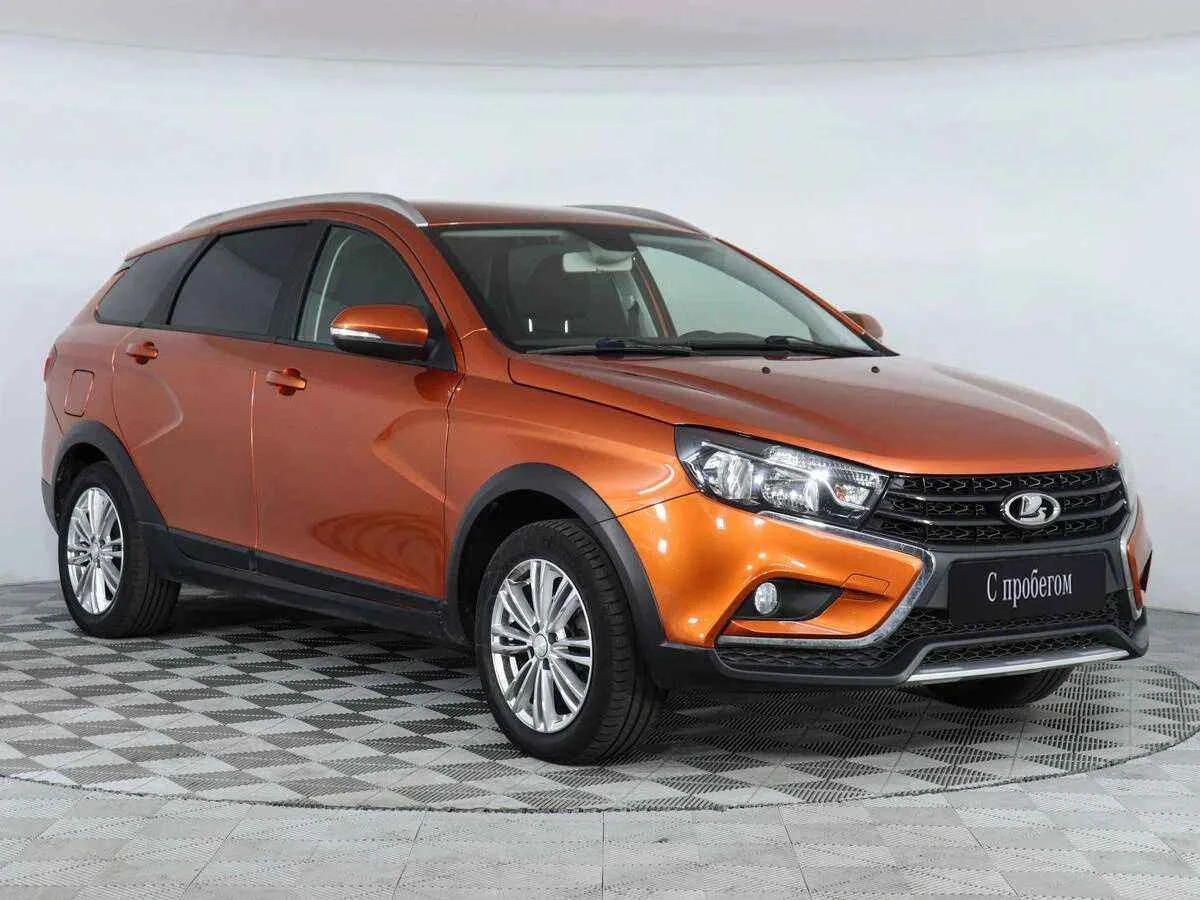 LADA Vesta SW Cross, Оранжевый, 2019, Робот, 122 л.с., цена от 809 000 руб.