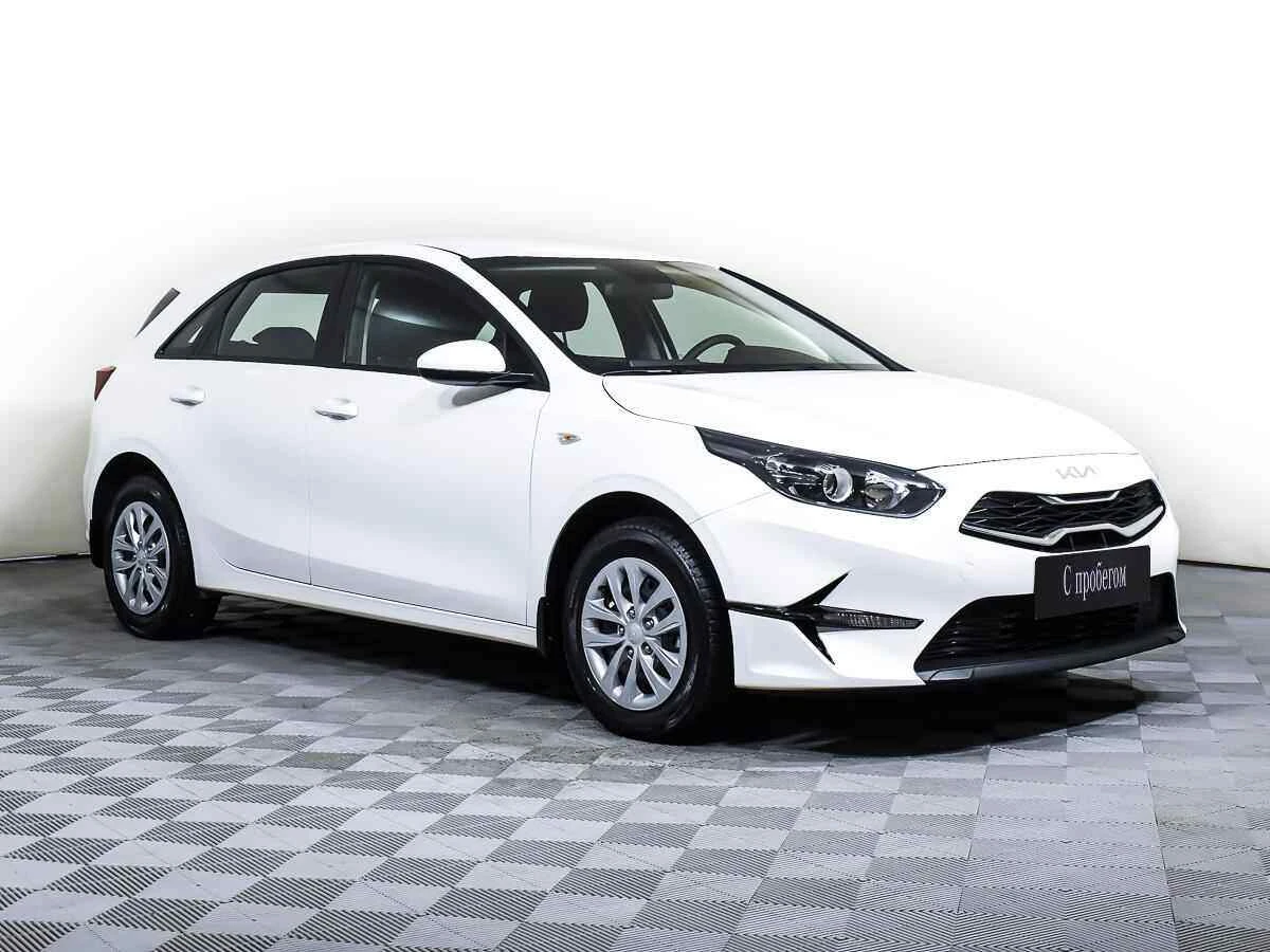 KIA Ceed, Белый, 2022, Автоматическая, 128 л.с., цена от 1 405 000 руб.