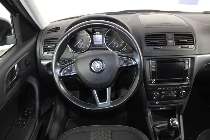Skoda Yeti, Черный, 2014, Механическая, 110 л.с., цена от 546 000 руб.