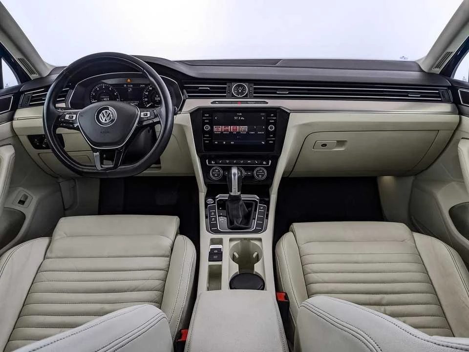 VOLKSWAGEN PASSAT, Черный, 2017, Робот, 180 л.с., цена от 1 414 400 руб.