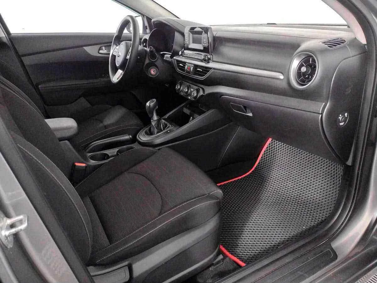 KIA Cerato, Серебряный, 2019, Механическая, 128 л.с., цена от 1 150 000 руб.