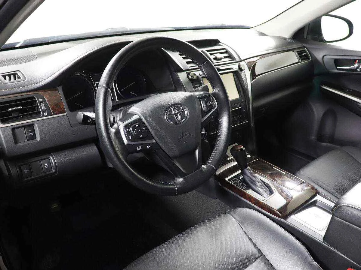 Toyota Camry, Серый, 2017, Автоматическая, 181 л.с., цена от 1 515 000 руб.