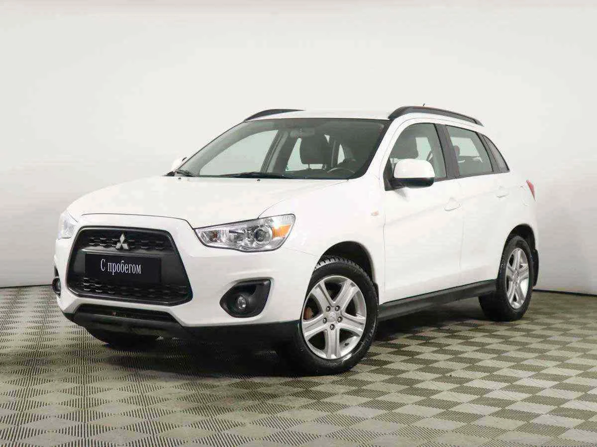 Mitsubishi ASX, Белый, 2013, Вариатор, 150 л.с., цена от 581 000 руб.