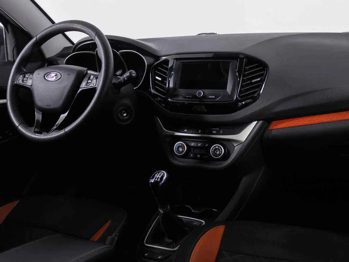 LADA Vesta SW Cross, Коричневый, 2019, Механическая, 122 л.с., цена от 855 000 руб.