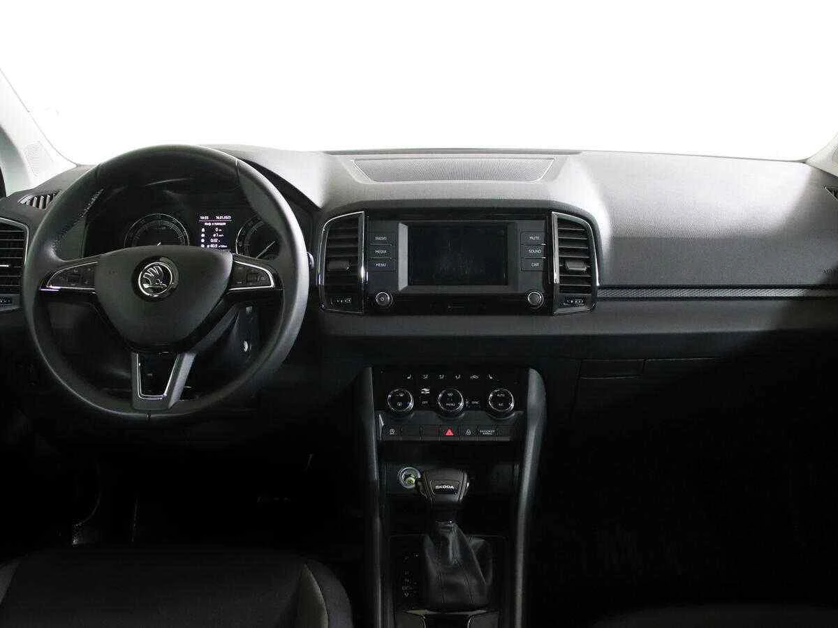 Skoda Karoq, Зеленый, 2020, Автоматическая, 150 л.с., цена от 1 925 000 руб.