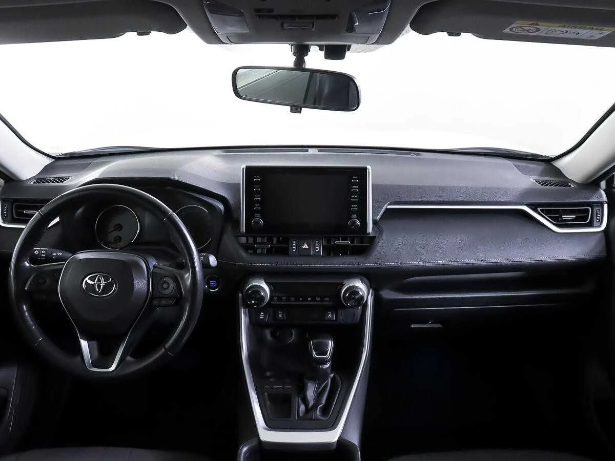 TOYOTA RAV4, Белый, 2020, Вариатор, 149 л.с., цена от 2 240 000 руб.