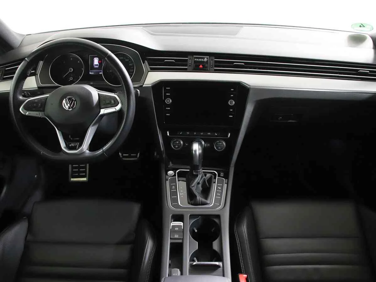 Volkswagen Passat, Серебряный, 2019, Робот, 190 л.с., цена от 1 700 000 руб.