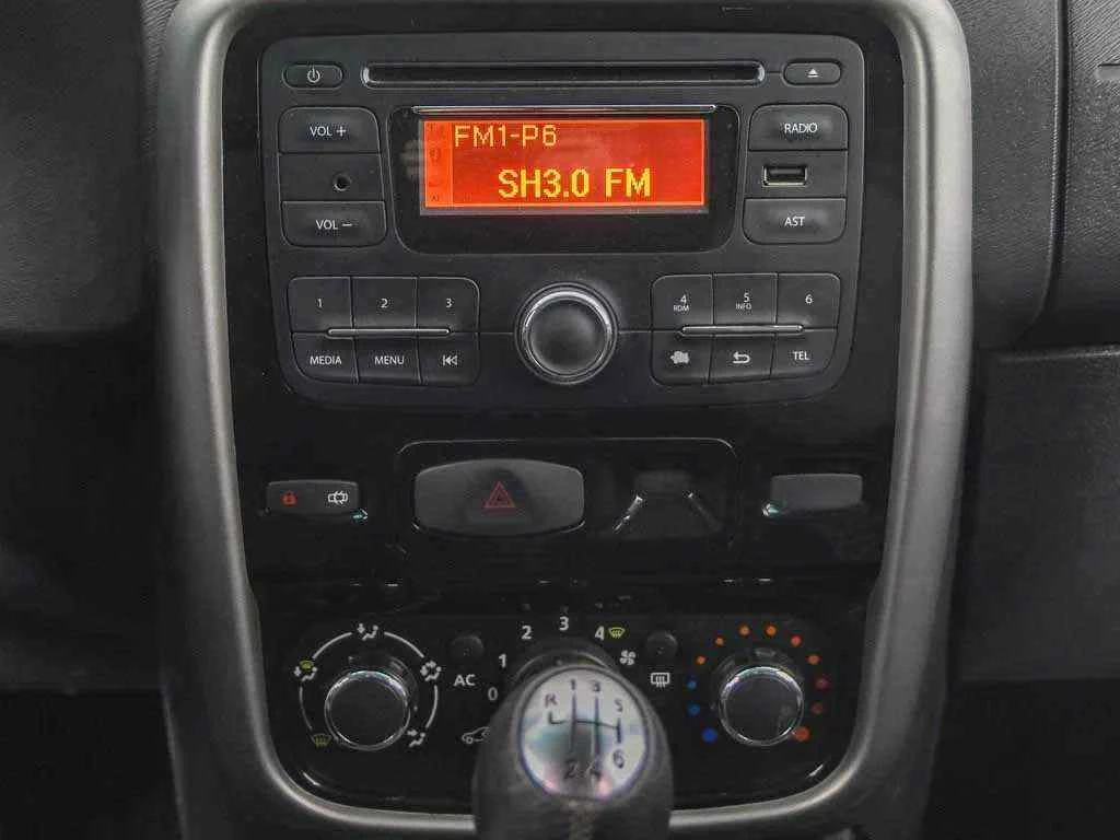 Renault Duster, Серый, 2014, Механическая, 135 л.с., цена от 655 000 руб.