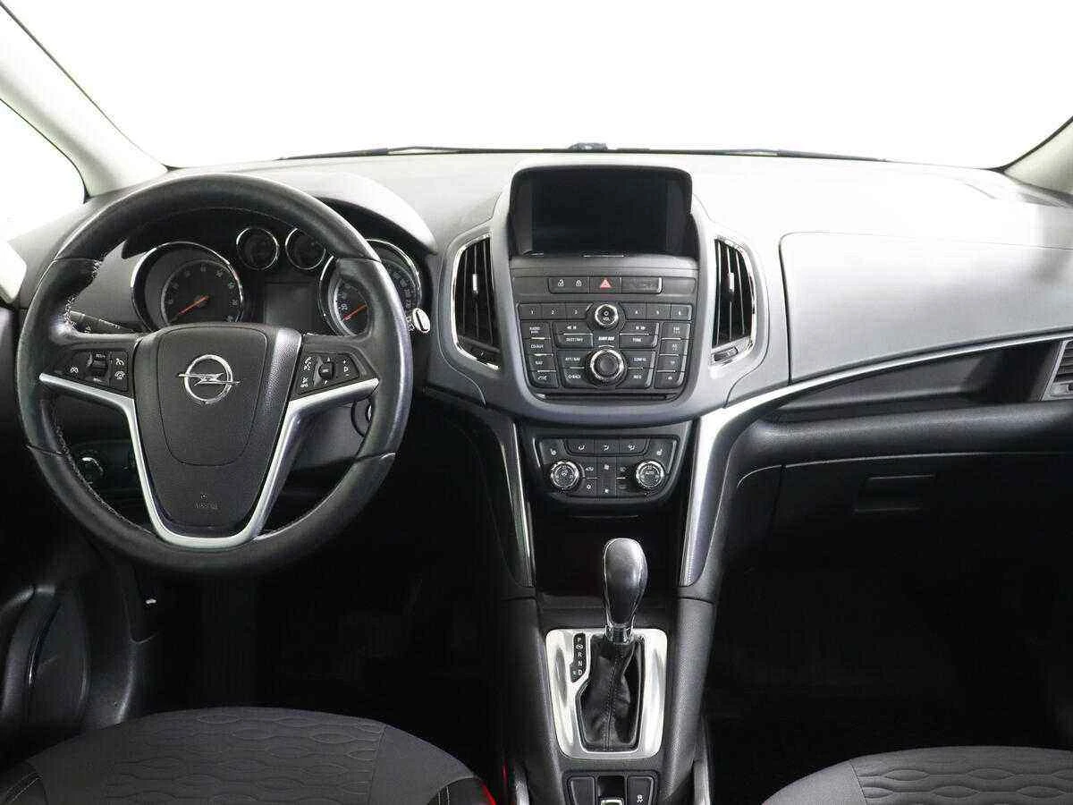 Opel Zafira, Белый, 2013, Автоматическая, 140 л.с., цена от 610 000 руб.
