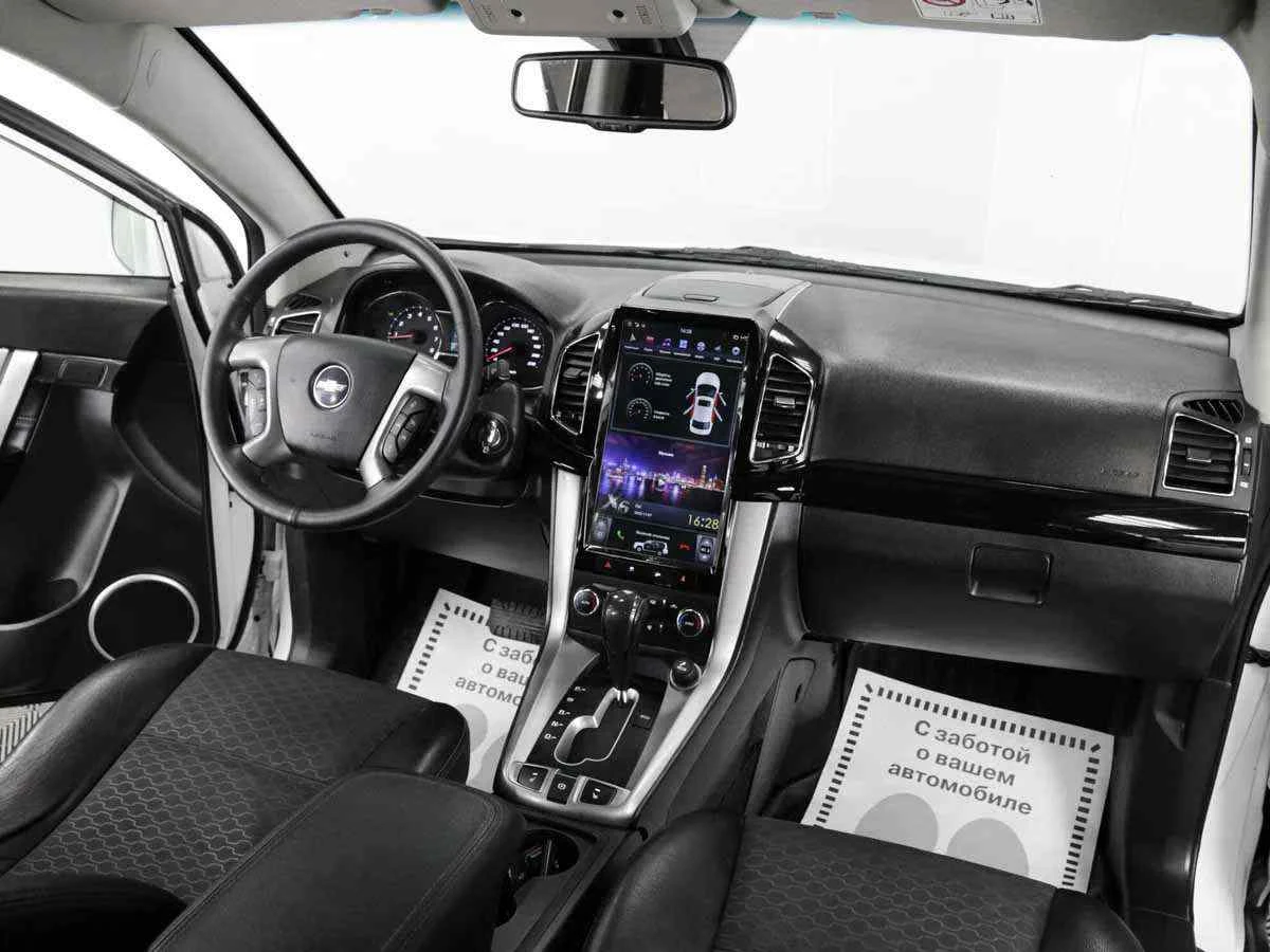 Chevrolet Captiva, Белый, 2014, Автоматическая, 167 л.с., цена от 1 074 000 руб.