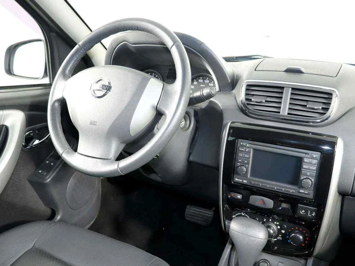Nissan Terrano, Синий, 2015, Автоматическая, 135 л.с., цена от 534 000 руб.