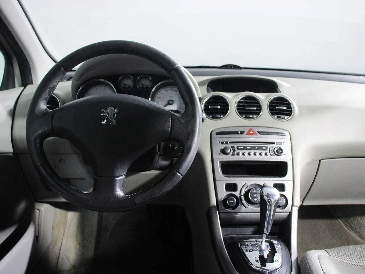 PEUGEOT 308, Серый, 2008, Автоматическая, 120 л.с., цена от 304 000 руб.