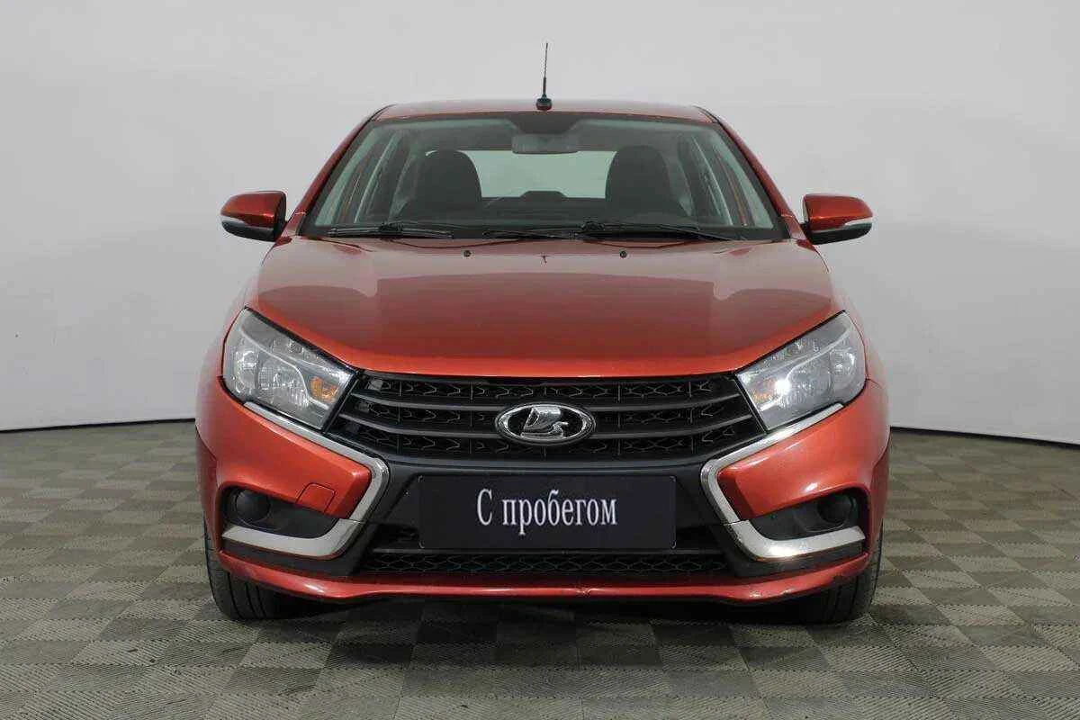 LADA Vesta, Красный, 2019, Механическая, 106 л.с., цена от 461 000 руб.