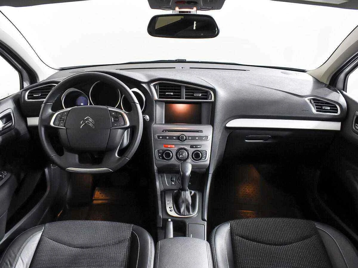 Citroen C4, Белый, 2022, Автоматическая, 150 л.с., цена от 1 657 000 руб.