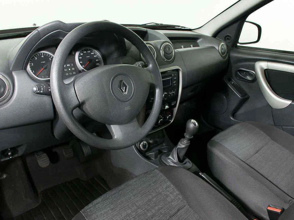 Renault Duster, Коричневый, 2014, Механическая, 135 л.с., цена от 927 000 руб.