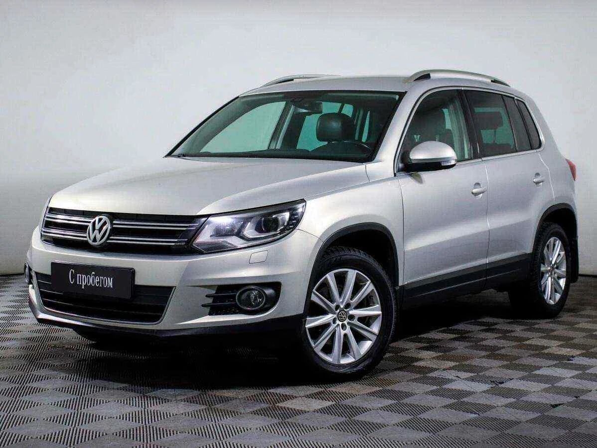 Volkswagen Tiguan, Серебряный, 2016, Робот, 150 л.с., цена от 1 055 000 руб.