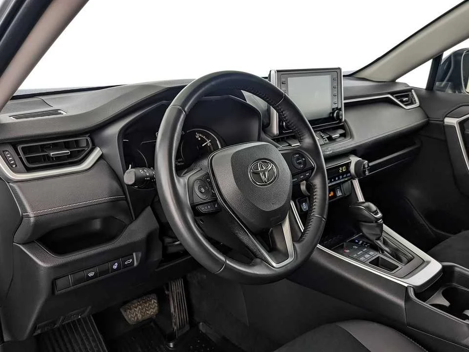 TOYOTA RAV4, Серебряный, 2020, Вариатор, 149 л.с., цена от 2 368 000 руб.