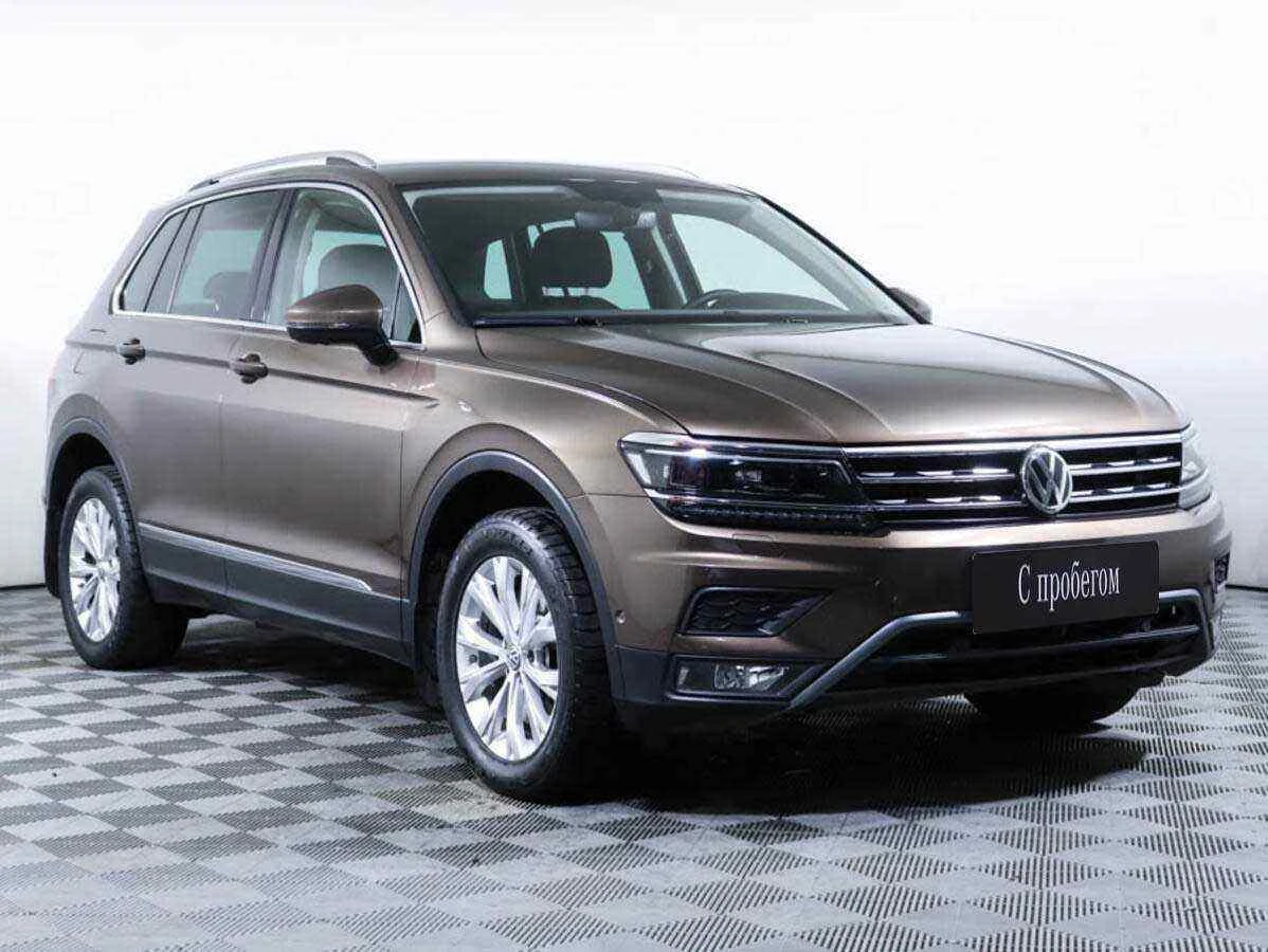 Volkswagen Tiguan, Коричневый, 2017, Робот, 180 л.с., цена от 1 428 000 руб.
