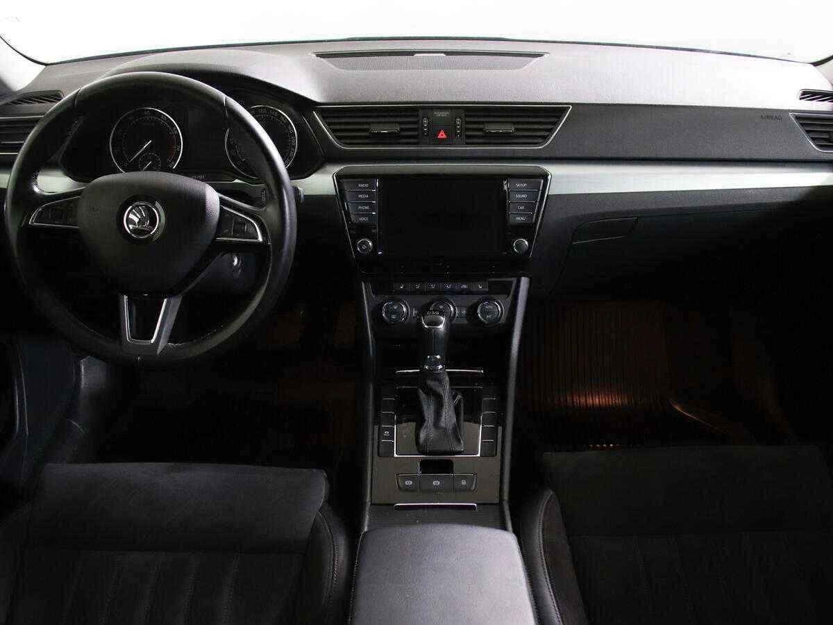 Skoda Superb, Коричневый, 2016, Робот, 180 л.с., цена от 950 000 руб.