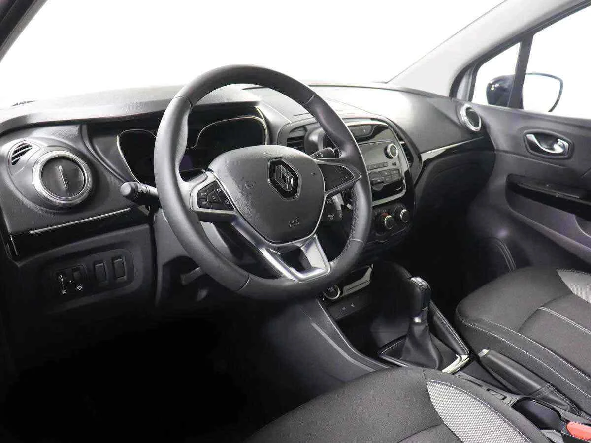 Renault Kaptur, Серебряный, 2022, Вариатор, 114 л.с., цена от 1 570 000 руб.