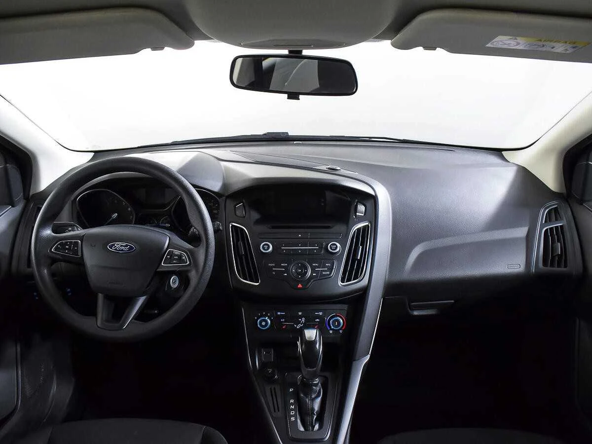 FORD FOCUS, Белый, 2018, Робот, 105 л.с., цена от 904 000 руб.