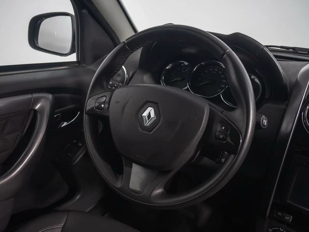 Renault Duster, Черный, 2017, Механическая, 109 л.с., цена от 1 153 000 руб.