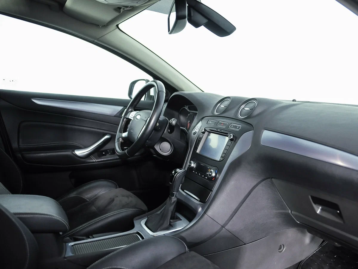 Ford Mondeo, Белый, 2014, Робот, 200 л.с., цена от 999 000 руб.