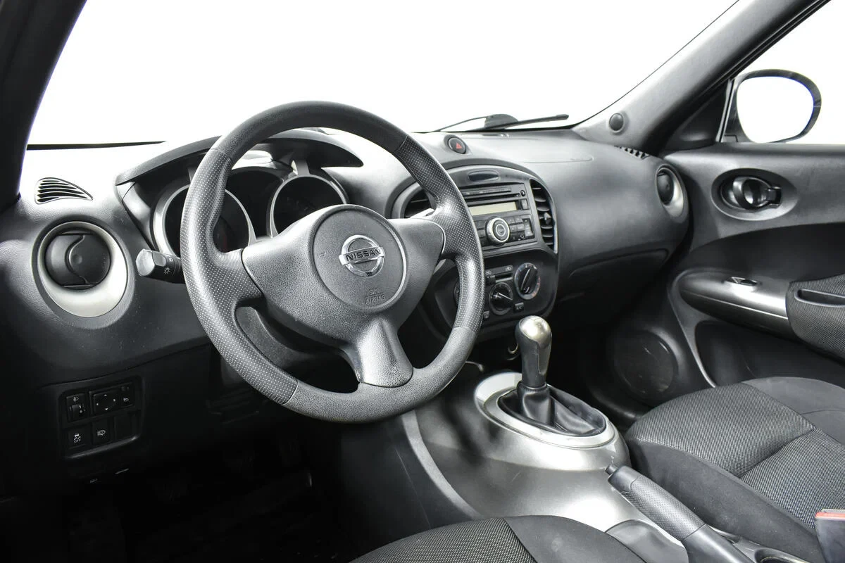 Nissan Juke, Белый, 2011, Механическая, 117 л.с., цена от 477 500 руб.