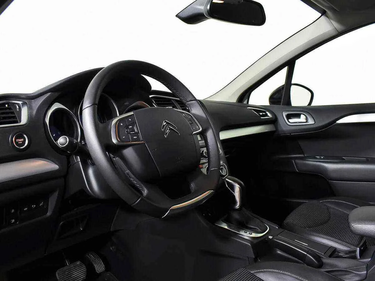 Citroen C4, Белый, 2022, Автоматическая, 150 л.с., цена от 1 657 000 руб.