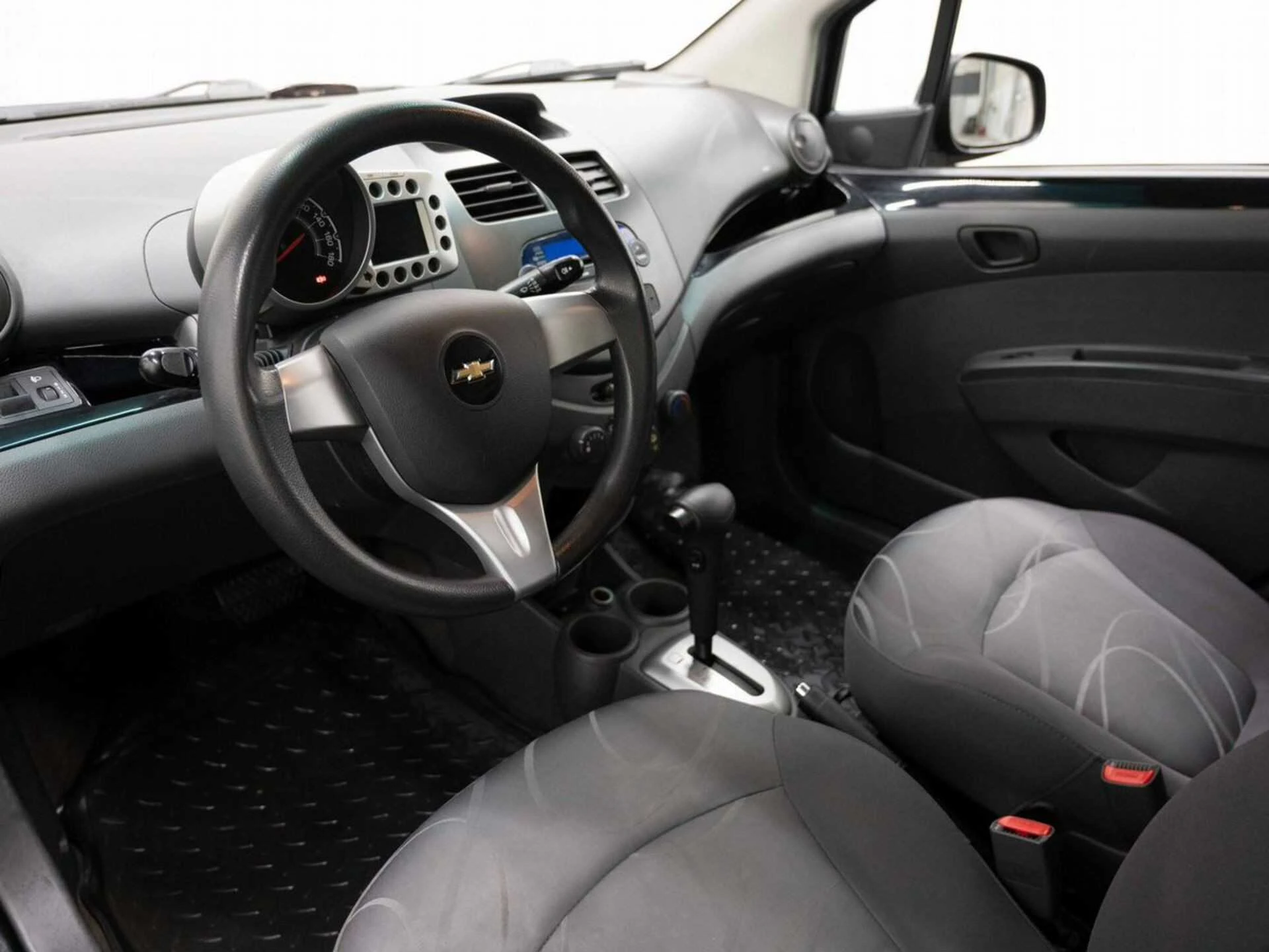 CHEVROLET SPARK, Черный, 2012, Автоматическая, 67 л.с., цена от 408 000 руб.