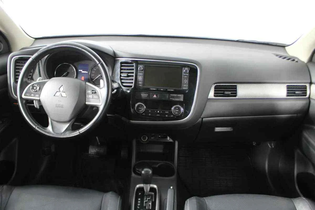 Mitsubishi Outlander, Белый, 2014, Автоматическая, 230 л.с., цена от 1 598 000 руб.