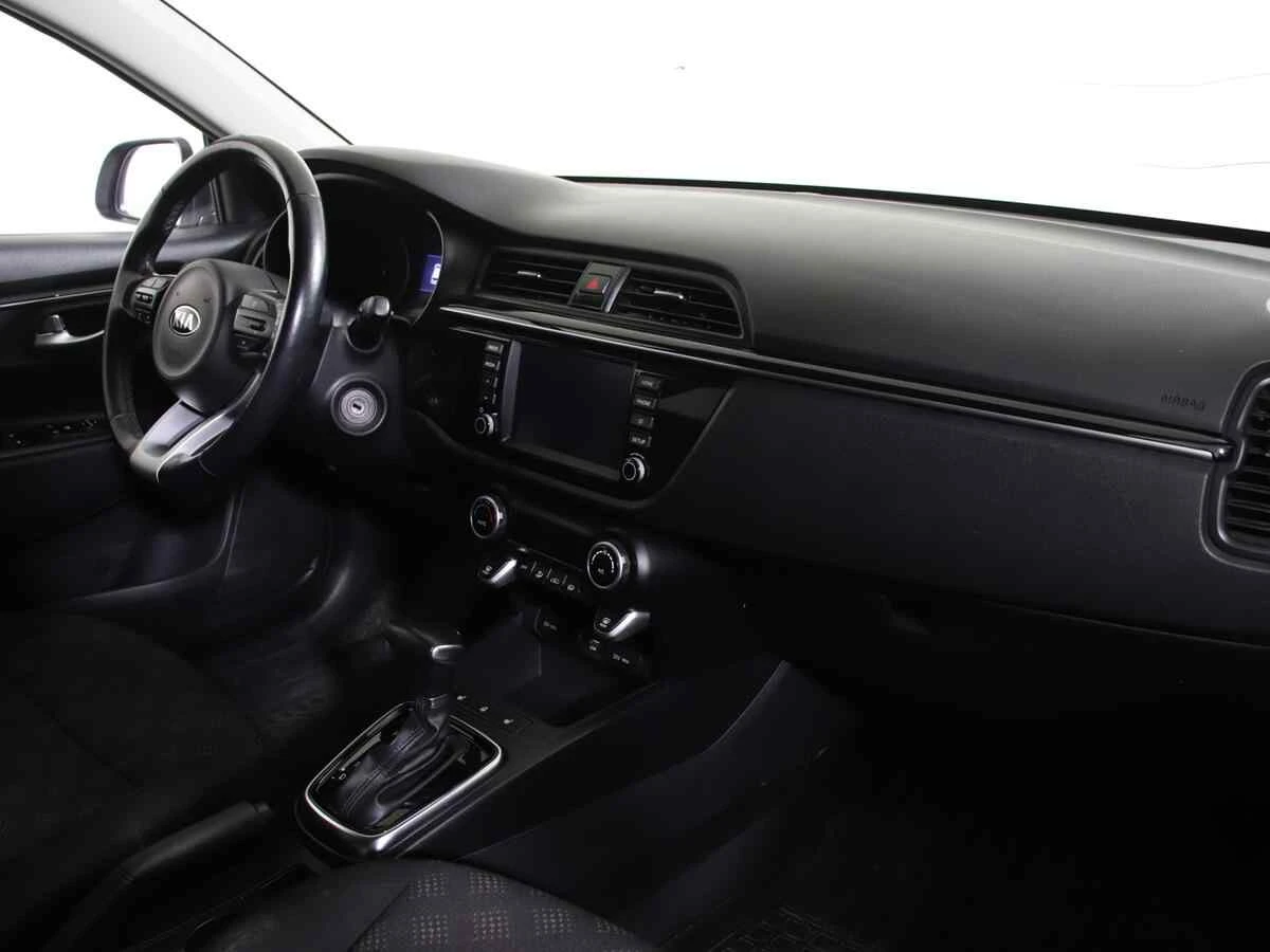 KIA X-Line, Белый, 2017, Автоматическая, 123 л.с., цена от 960 000 руб.
