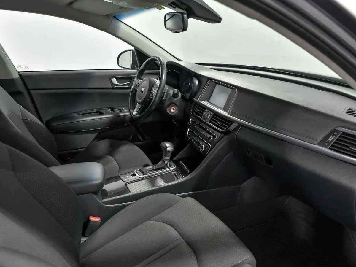 KIA Optima, Серый, 2017, Робот, 141 л.с., цена от 1 242 000 руб.