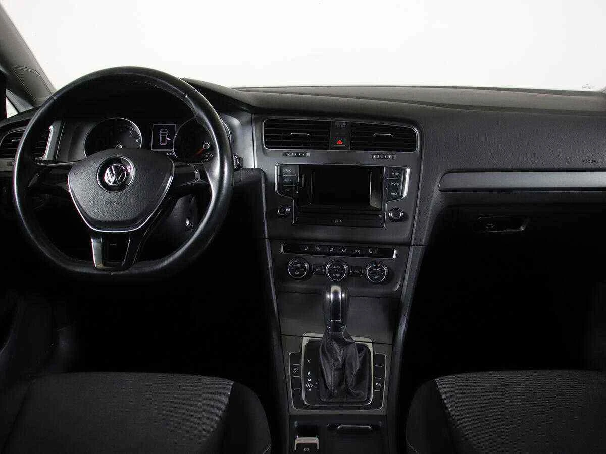 Volkswagen Golf, Серый, 2016, Автоматическая, 110 л.с., цена от 1 140 000 руб.