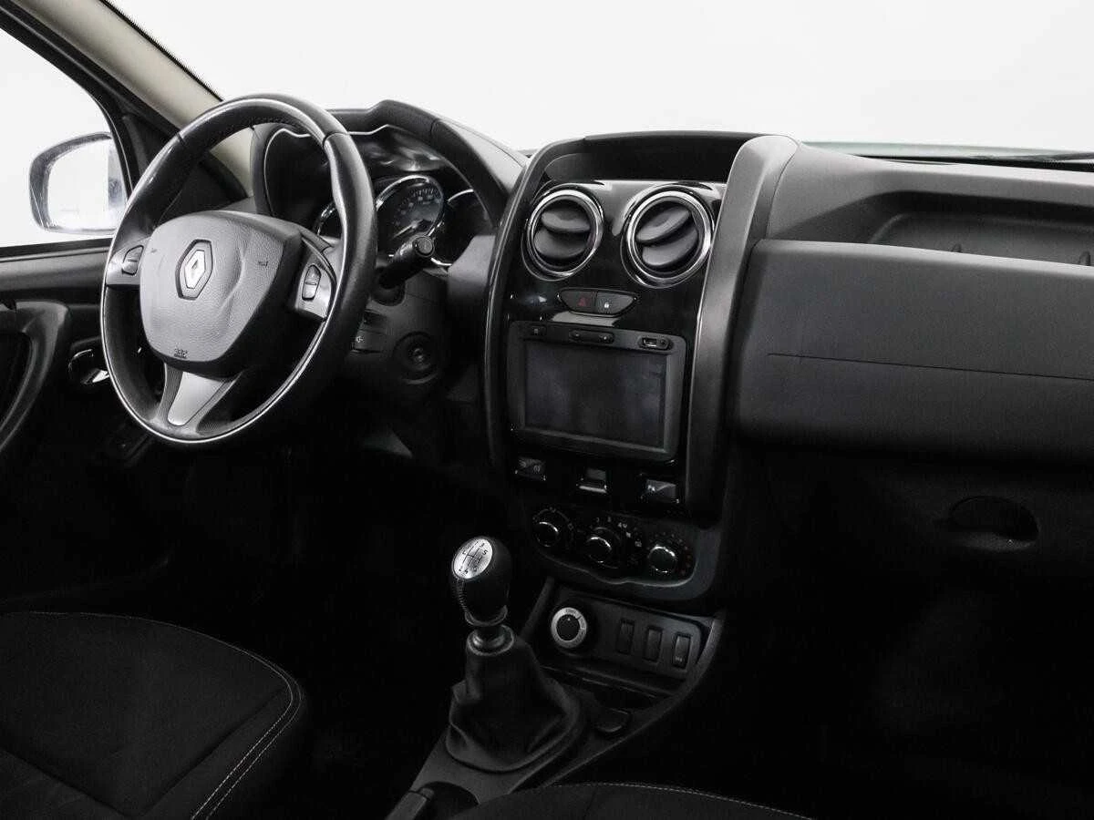 RENAULT DUSTER, Белый, 2015, Механическая, 109 л.с., цена от 620 800 руб.