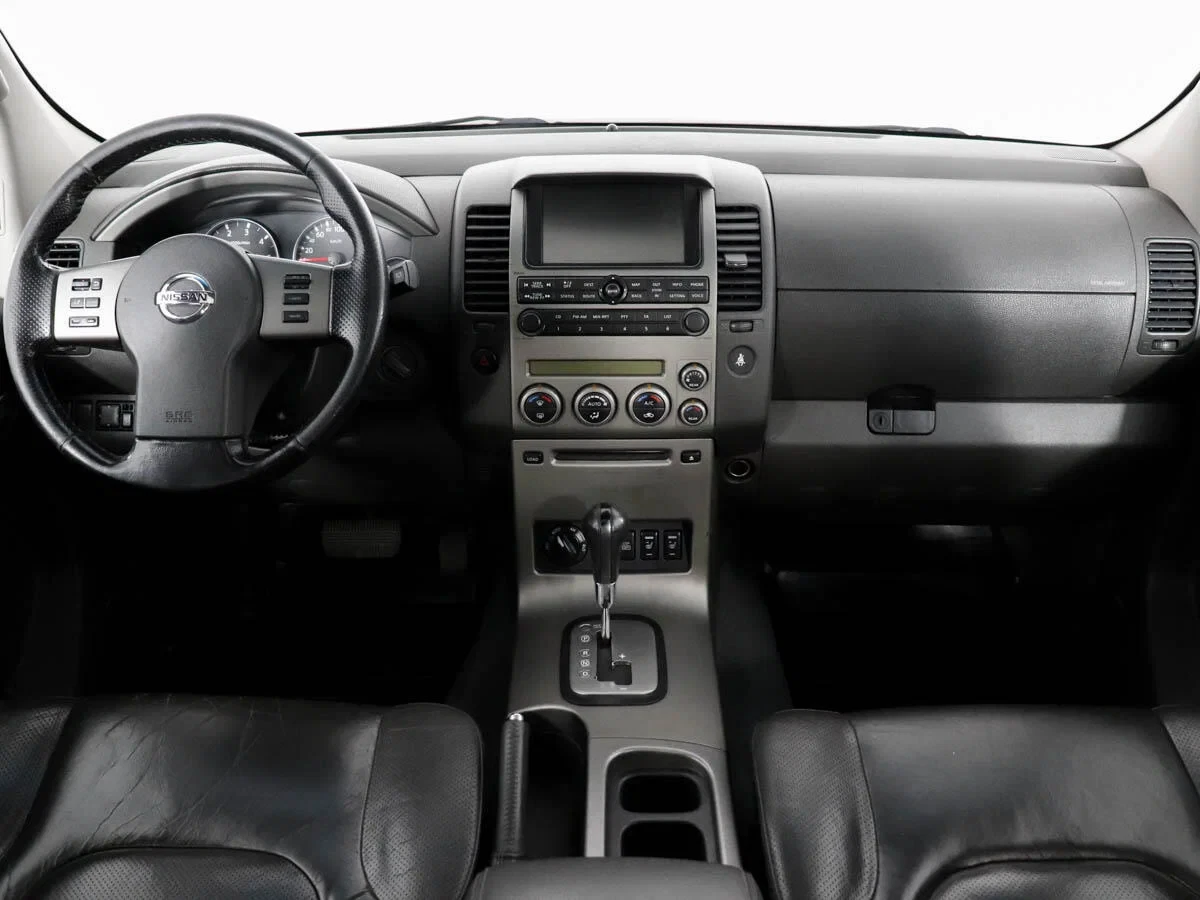 Nissan Pathfinder, Бежевый, 2008, Автоматическая, 174 л.с., цена от 887 000 руб.